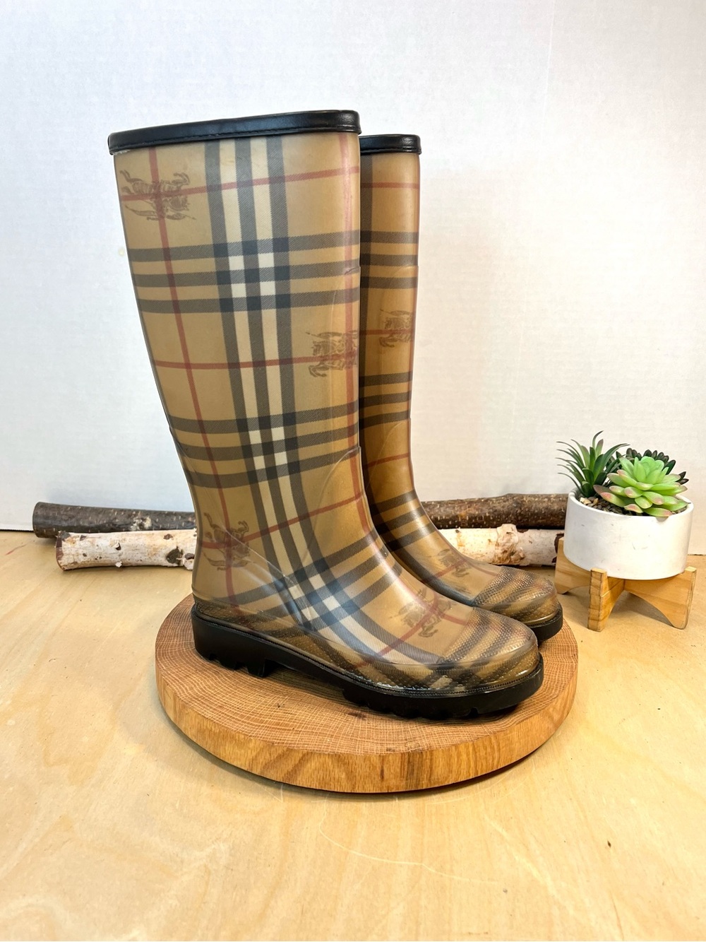 Burberry Check Rain Boots Size 37 / US 7 Waterproof